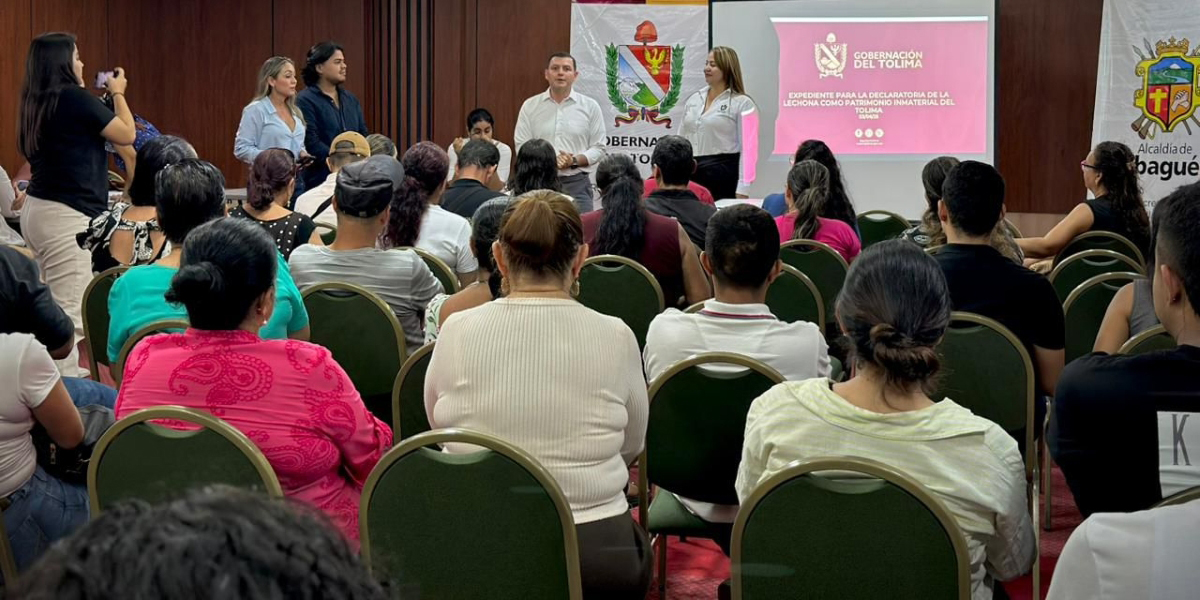 Foto en la certificacion a los productores de lechona